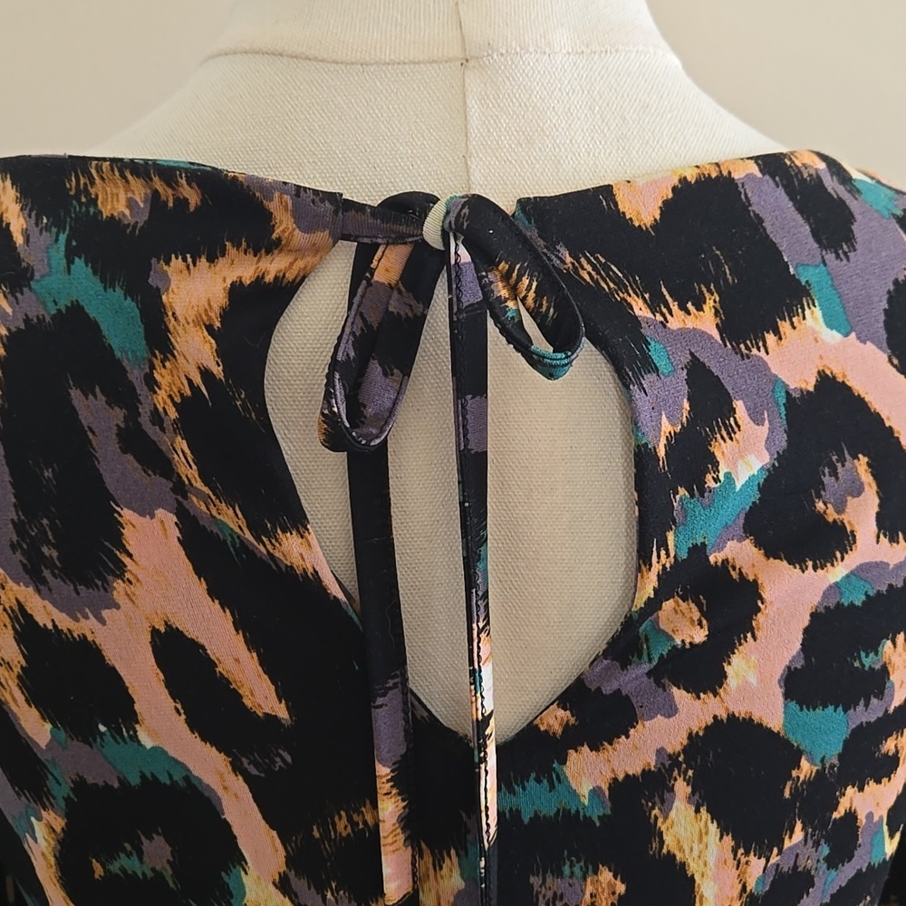Cynthia Steffe Leopard Print Mini Dress‎ – Bell Sleeves XS Animal Print - Picture 4 of 5
